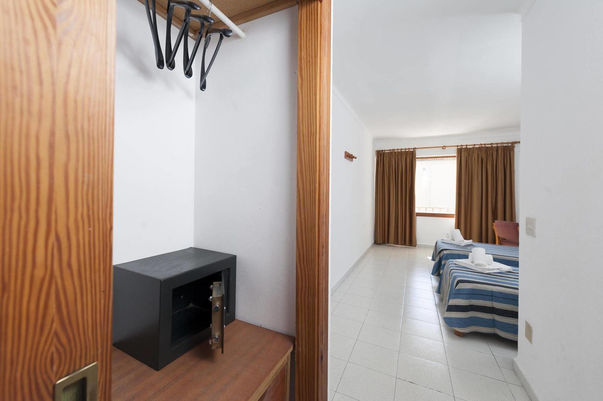 Hostal Casa Bauza Cala Ratjada  Extérieur photo